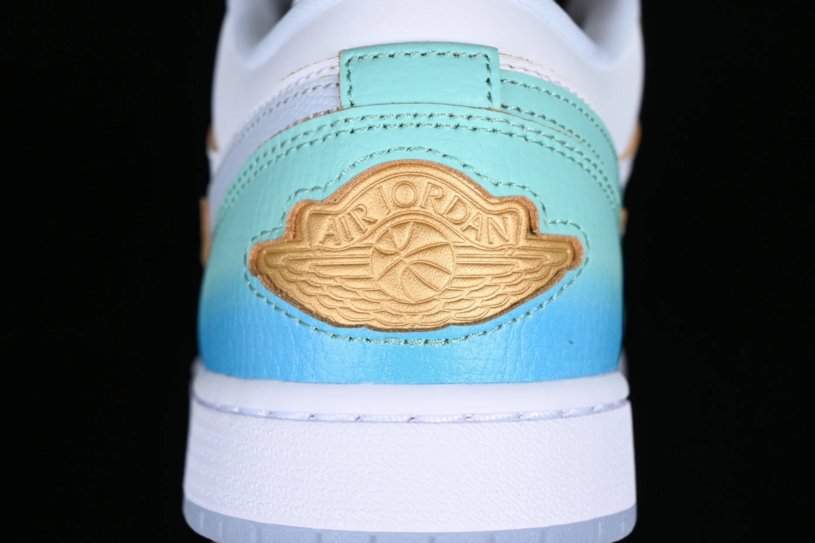 All categories Air Jordan Jordan series basketball shoes Air Jordan 1 Low G version pure original Air Jordan 1 Low AJ1 Joe 1 sea salt blue low-top cultural casual sneakers FN8899-131